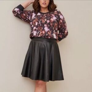 NWT Torrid 2 leather skirt